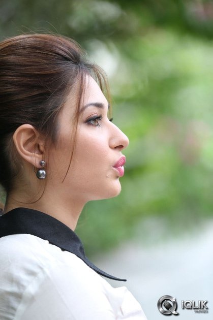 Tamannaah-Interview-About-Baahubali